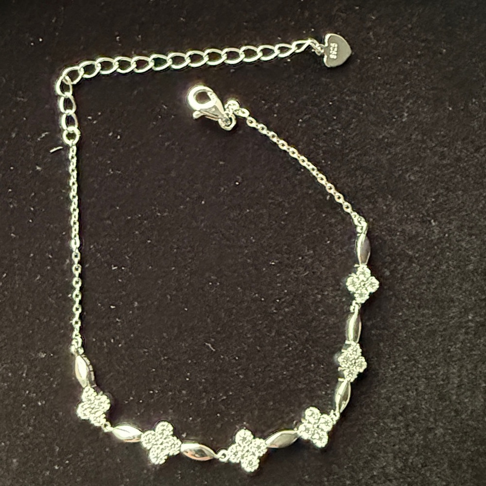 Silver 925 Moissanite Clover Bracelet